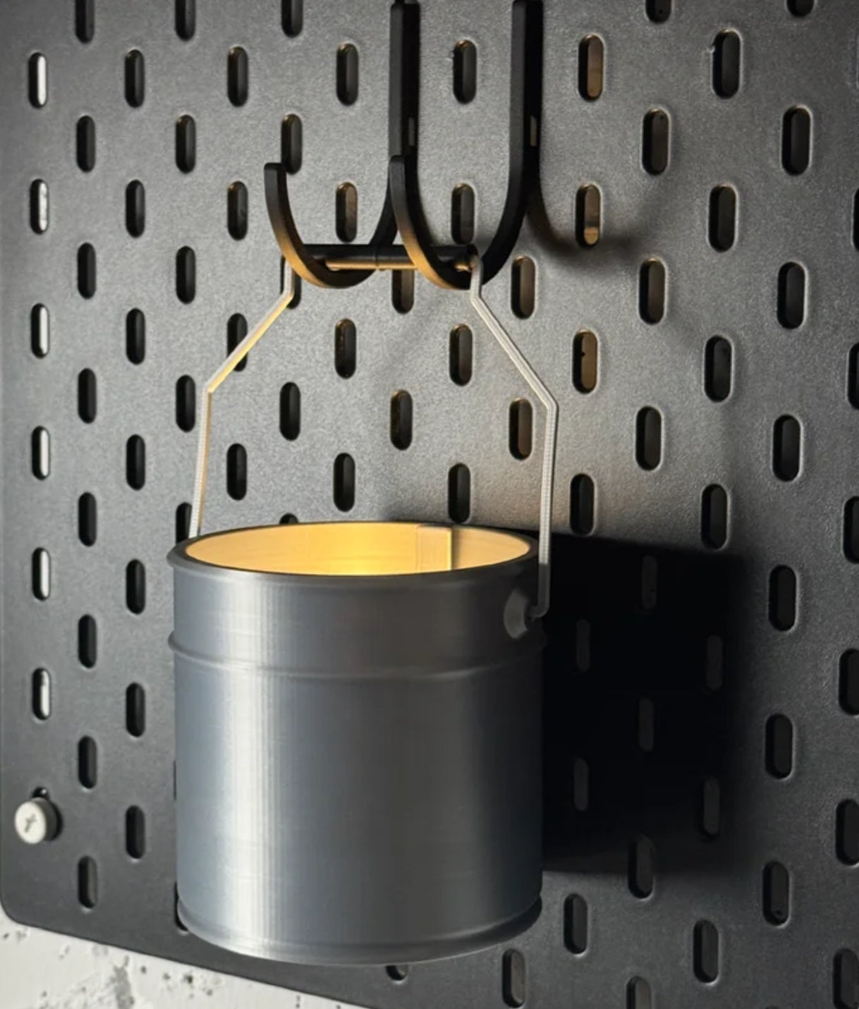 Bucket, desk/portable lamp with tray.