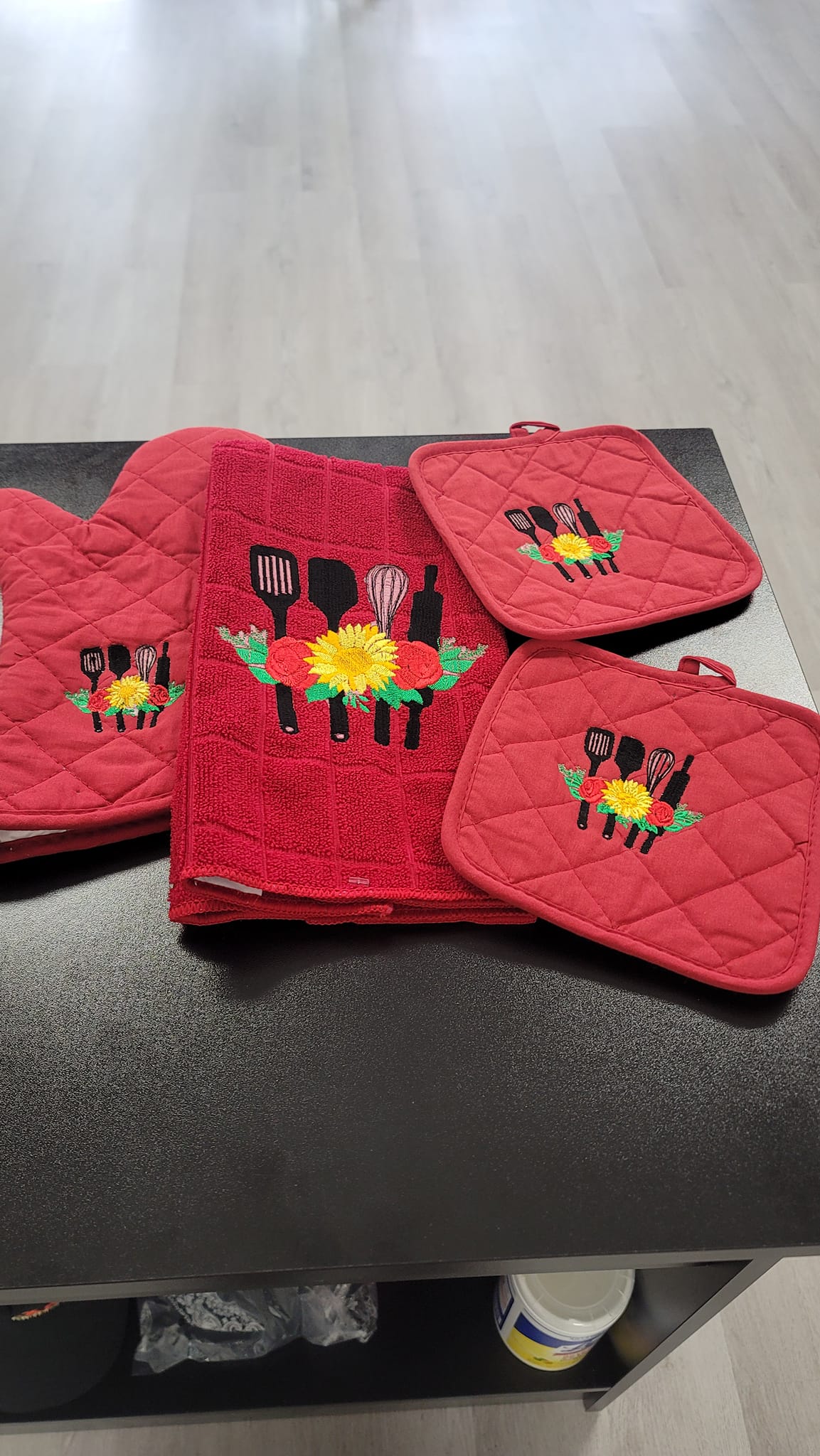 4 Piece Pot Holder Set